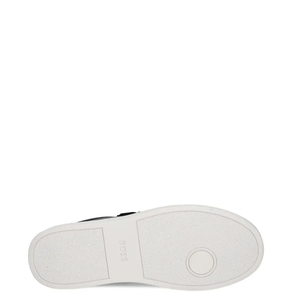 Кроссовки с логотипом