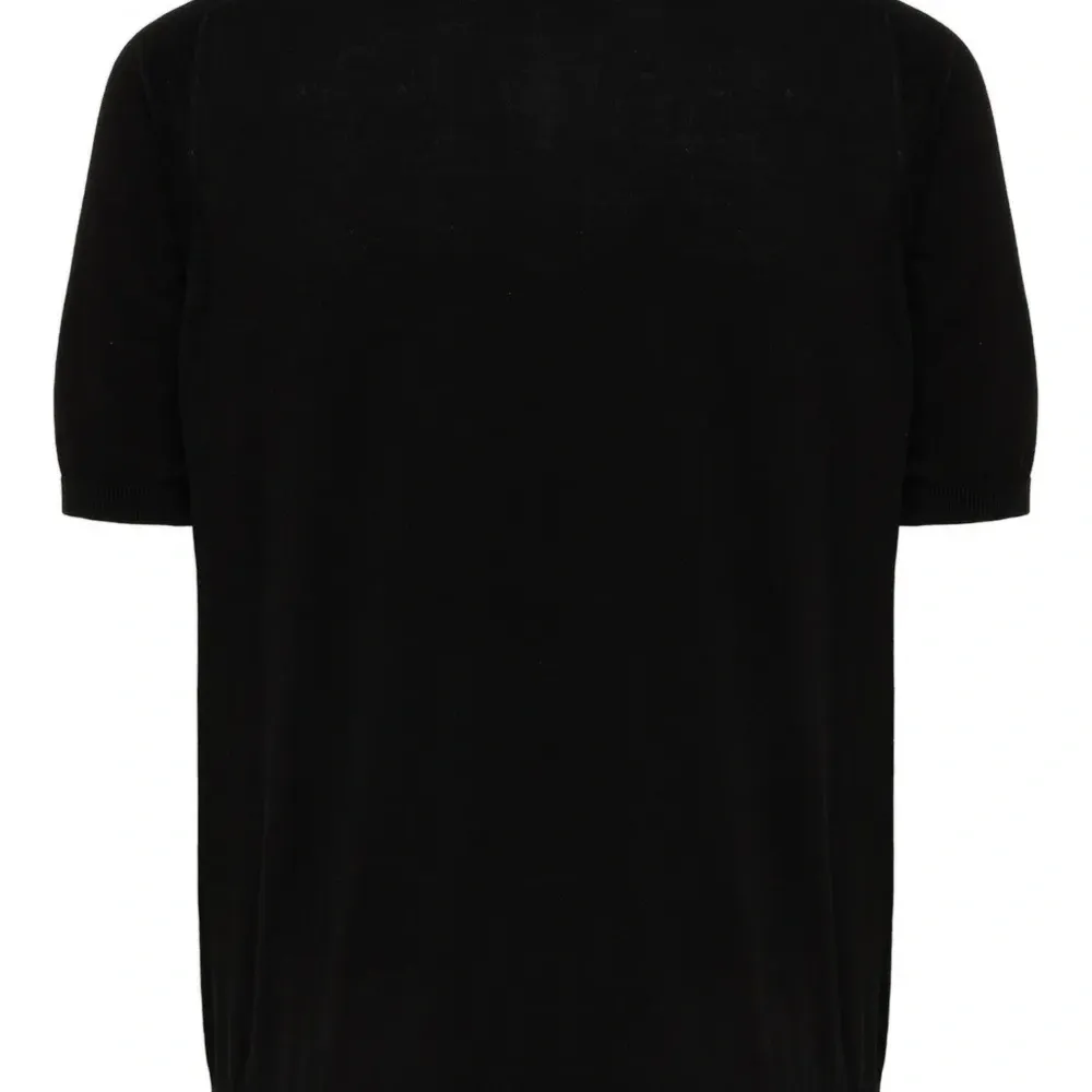 Футболка с круглым вырезом