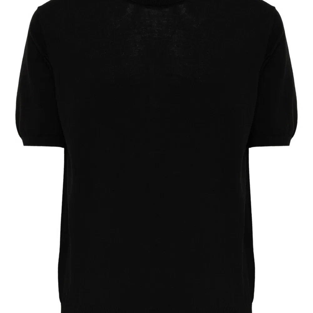 Футболка с круглым вырезом