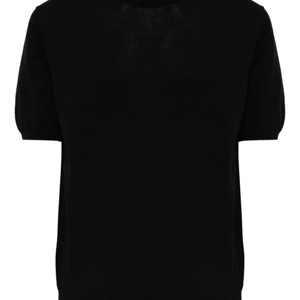 Футболка с круглым вырезом