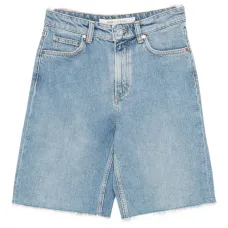 Джинсовые шорты с бахромой