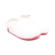 Пушистые слиперы с ремешком на пятке