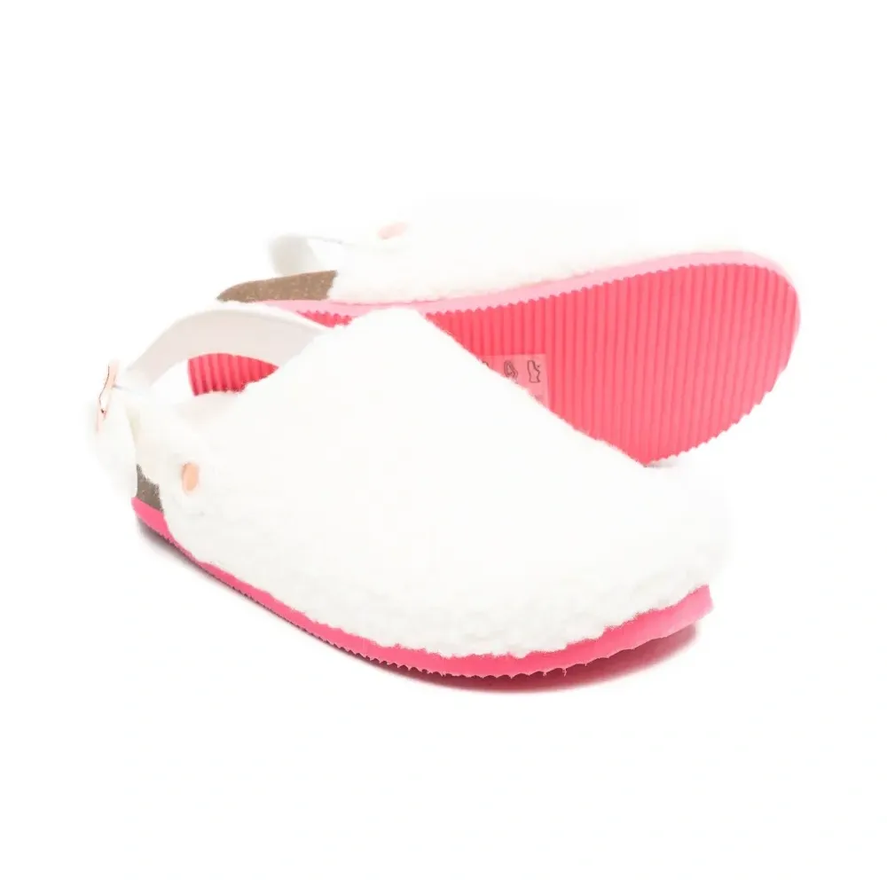 Пушистые слиперы с ремешком на пятке