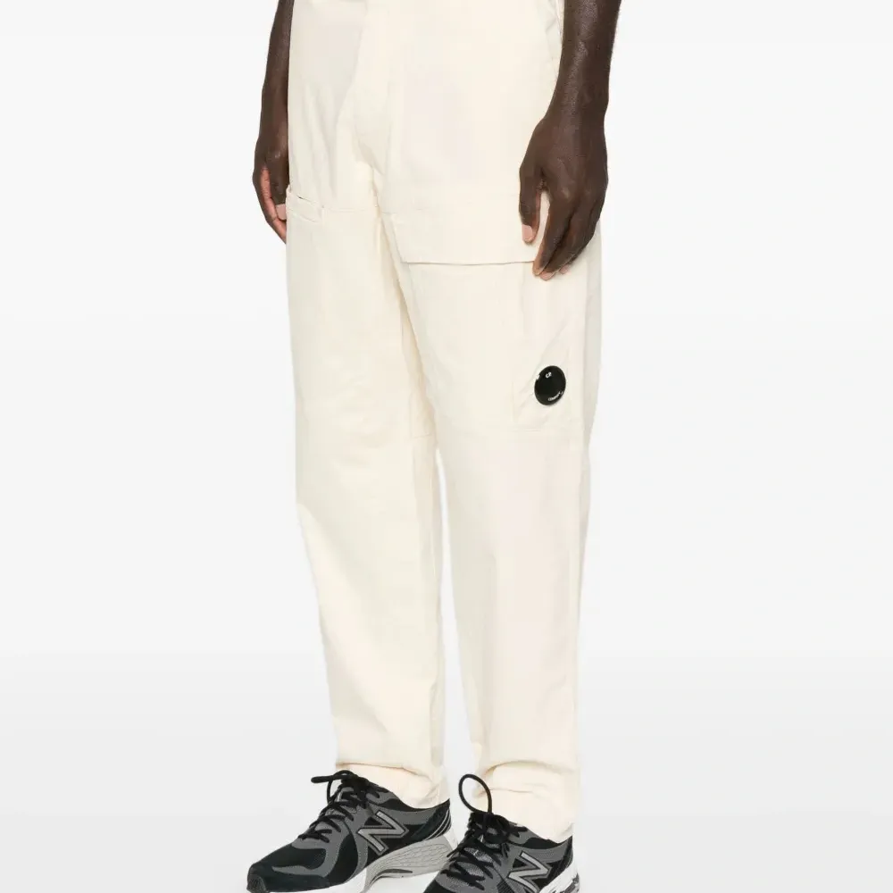 Брюки с карманами Брюки с карманами