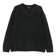 Шерстяной свитер с V-образным вырезом