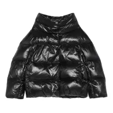 Стеганая куртка с высоким воротником