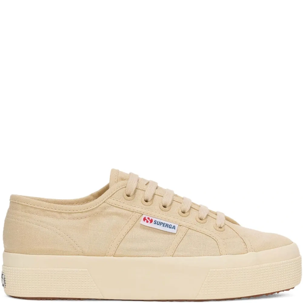 Кроссовки на платформе