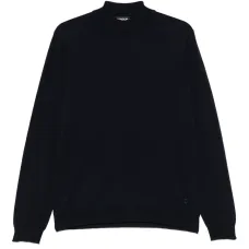 Свитер с круглым вырезом