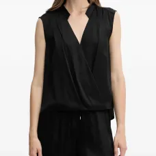 Блузка с V-образным вырезом