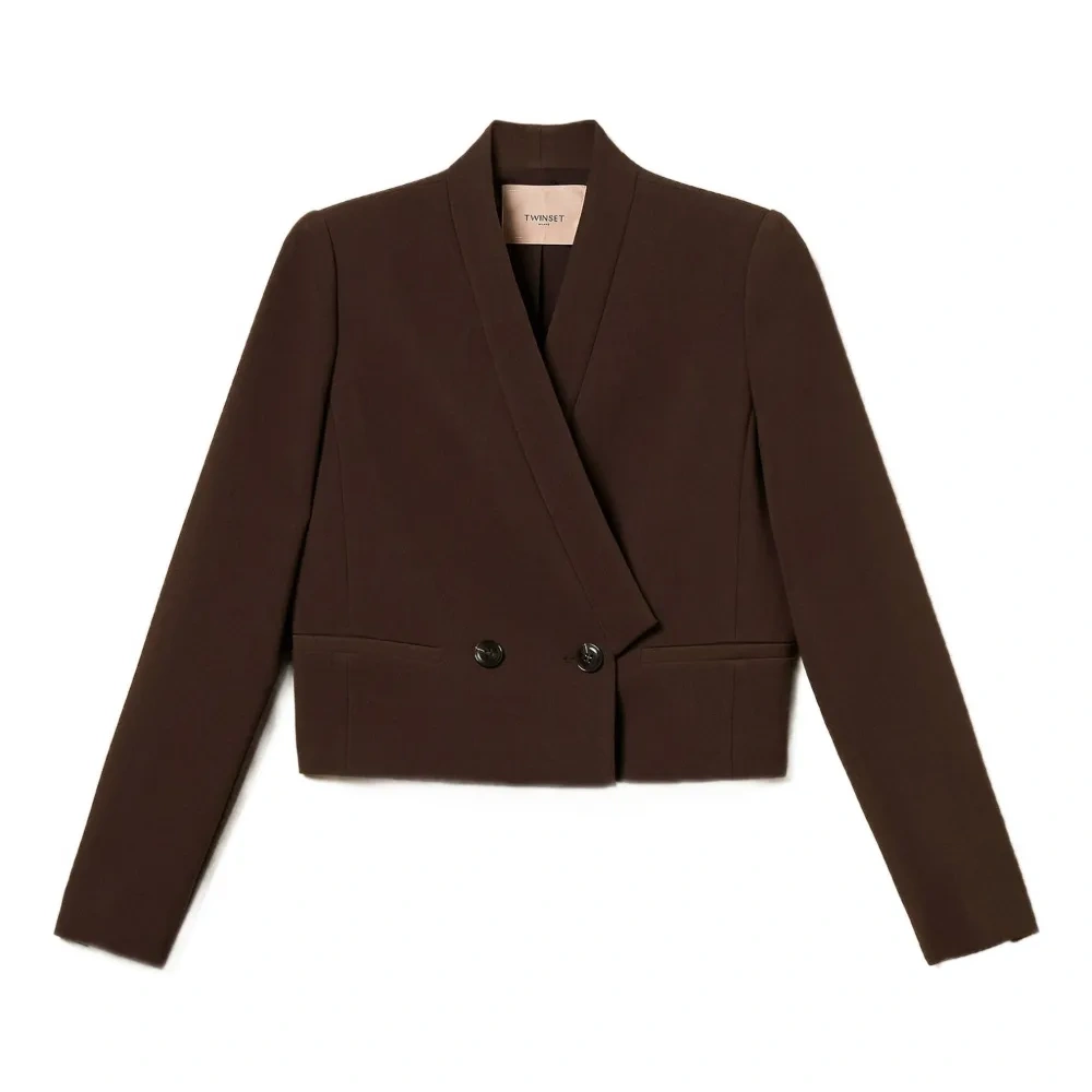 Укороченный двубортный пиджак