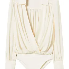 Блузка с запахом и сборками