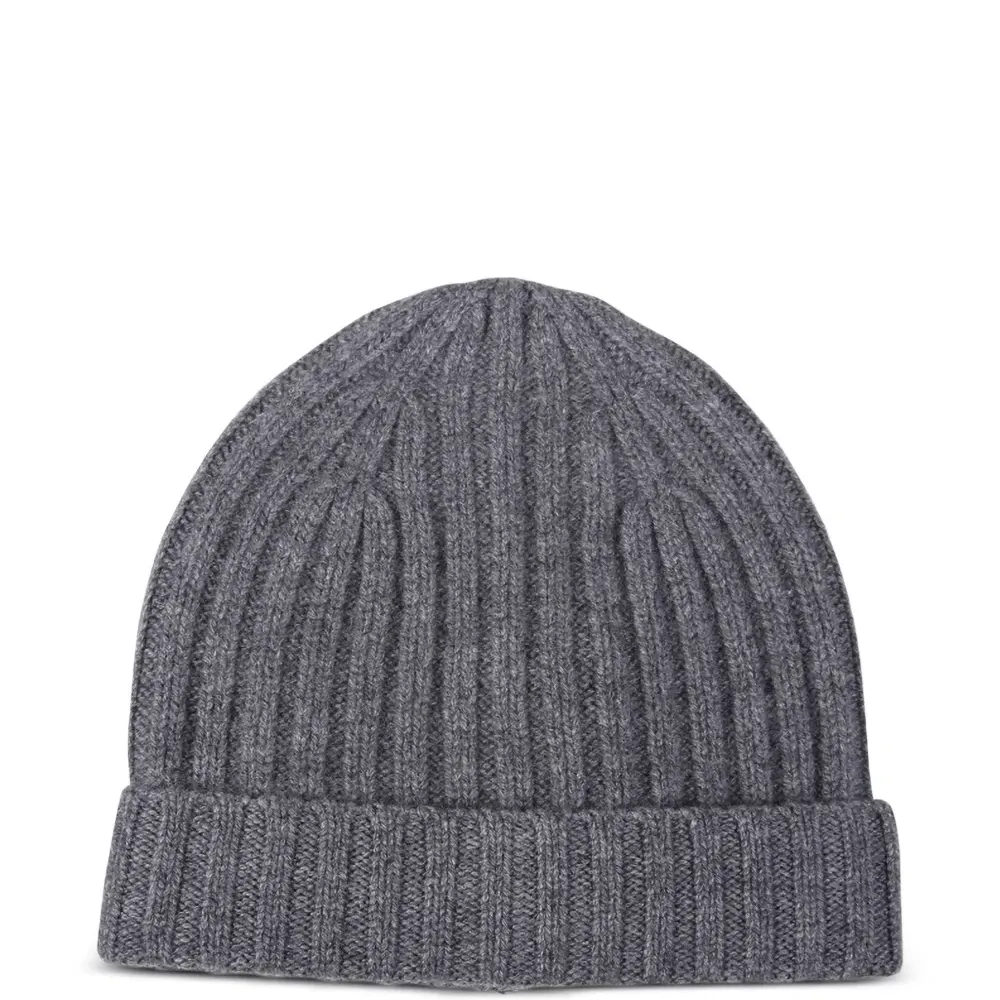 Шапка бини в рубчик