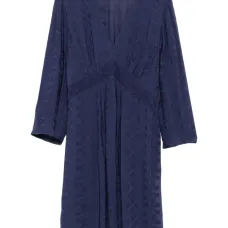 Платье с V-образным вырезом