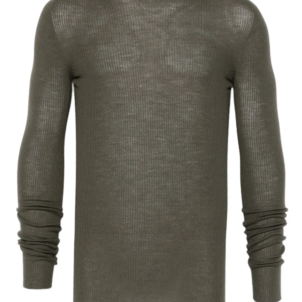 Футболка в рубчик