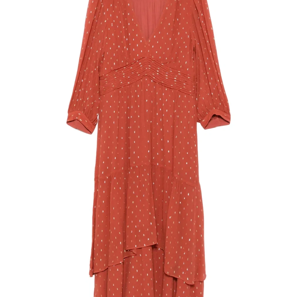 Ярусное платье миди Maia с эффектом металлик