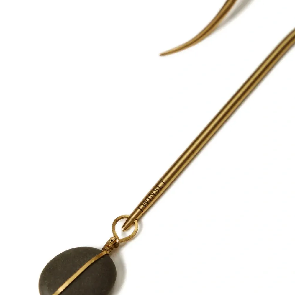 Колье асимметричного кроя