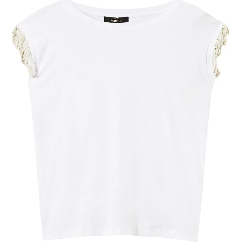 Футболка с декорированными рукавами