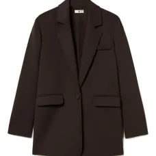 Блейзер с заостренными лацканами