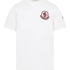 Футболка с нашивкой-логотипом