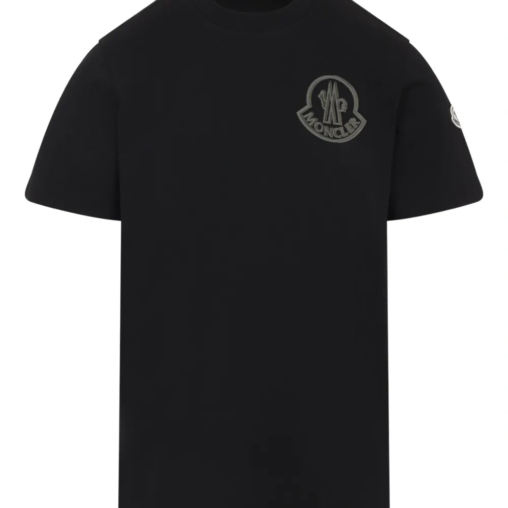 Футболка с нашивкой-логотипом