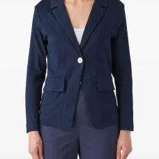 Пиджак с заостренными лацканами