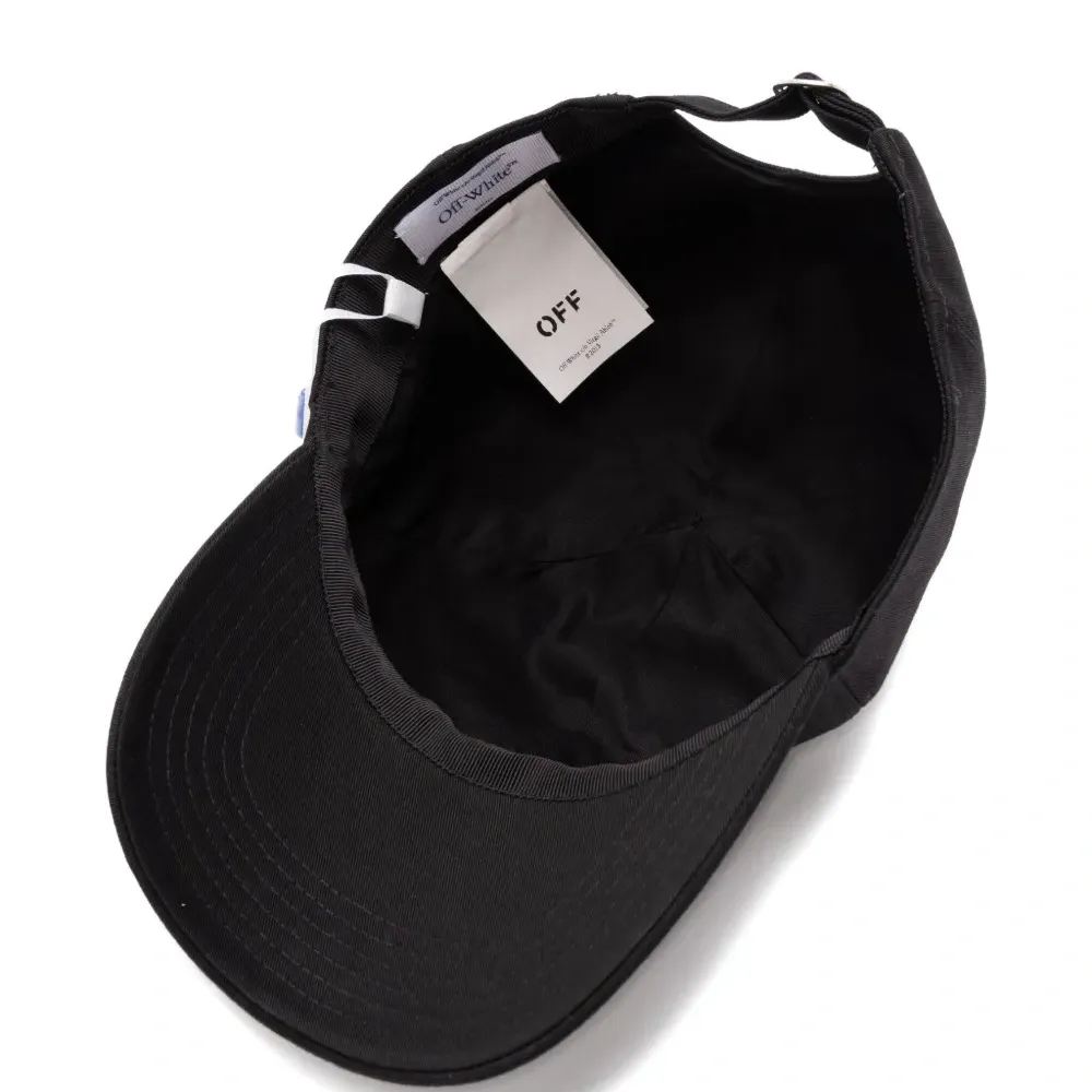 Бейсболка с вышитым логотипом Бейсболка с вышитым логотипом