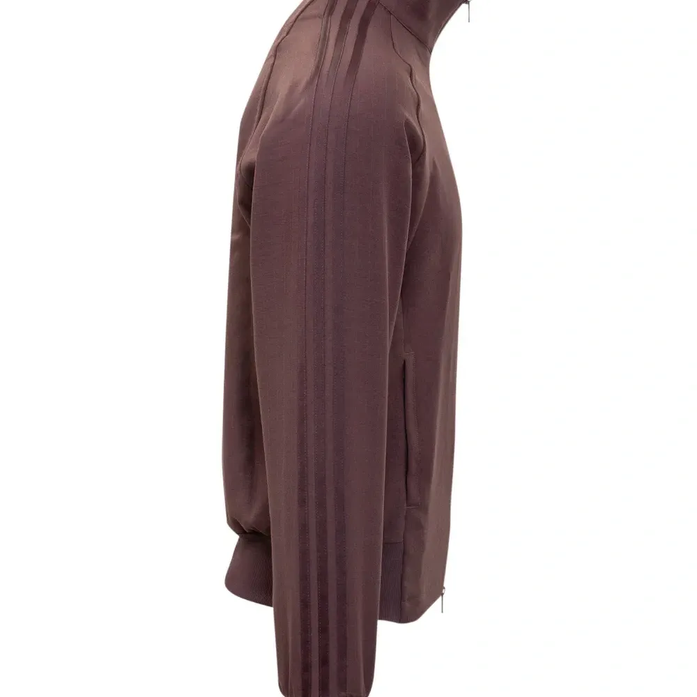 Спортивная толстовка с логотипом