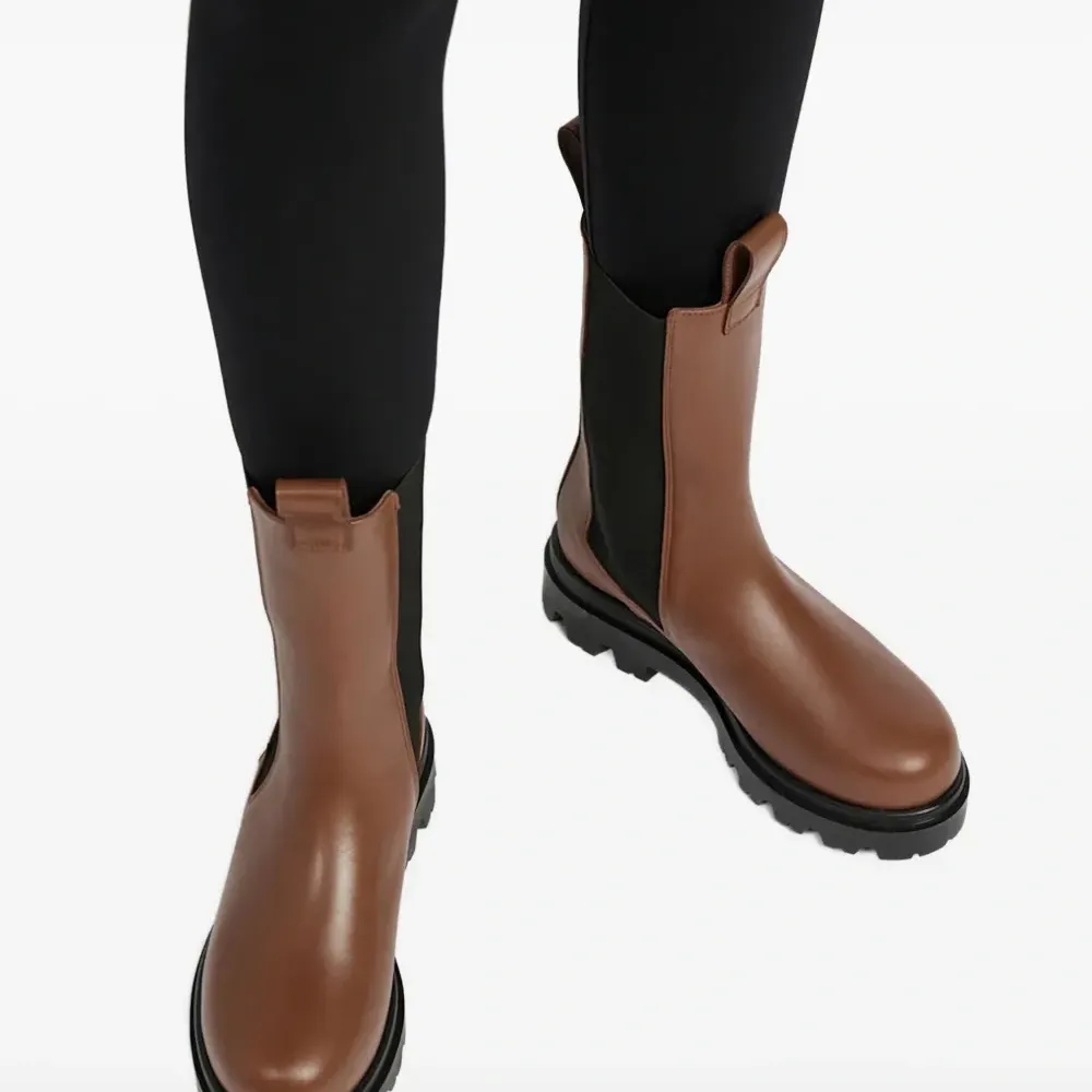 Ботинки челси с эластичными вставками Ботинки челси с эластичными вставками