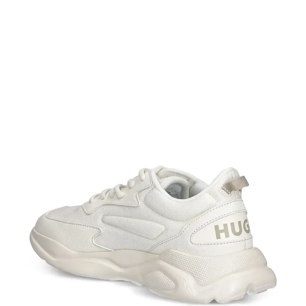 Кроссовки с логотипом