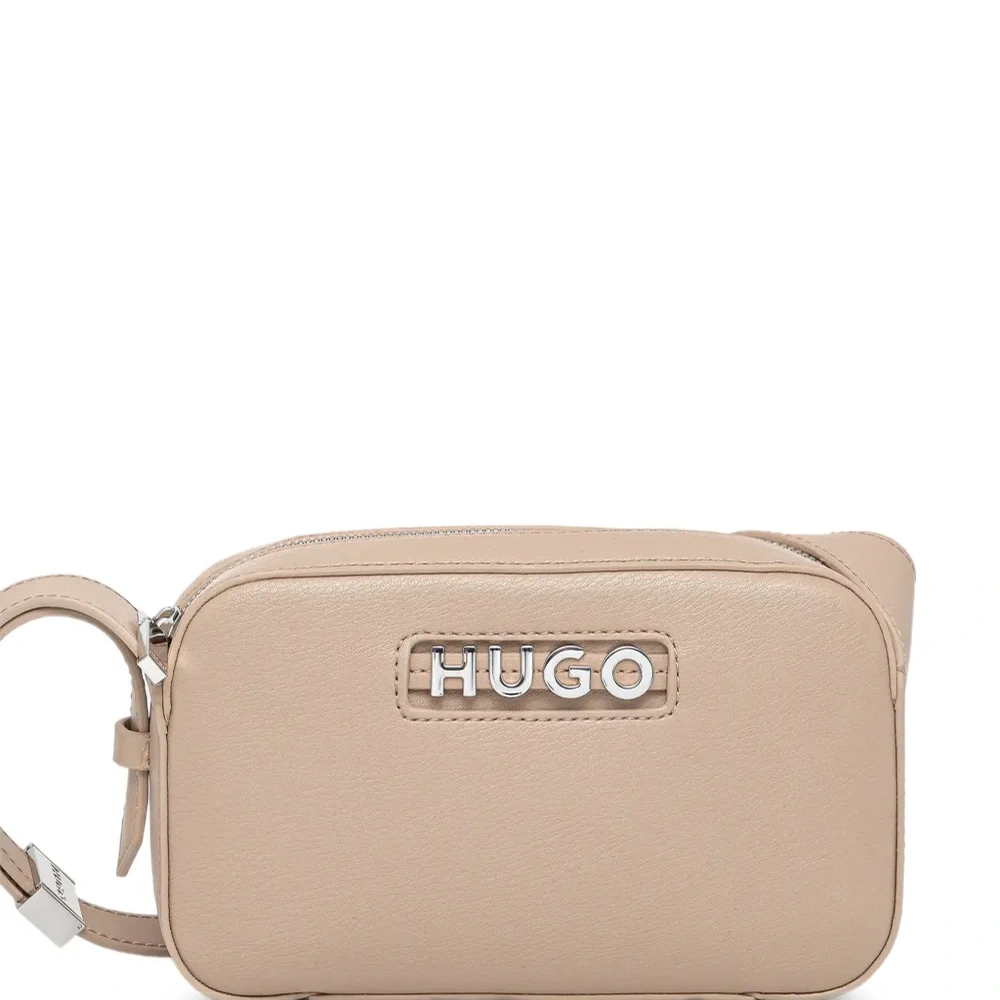 Сумка через плечо с фирменной табличкой Сумка через плечо с фирменной табличкой