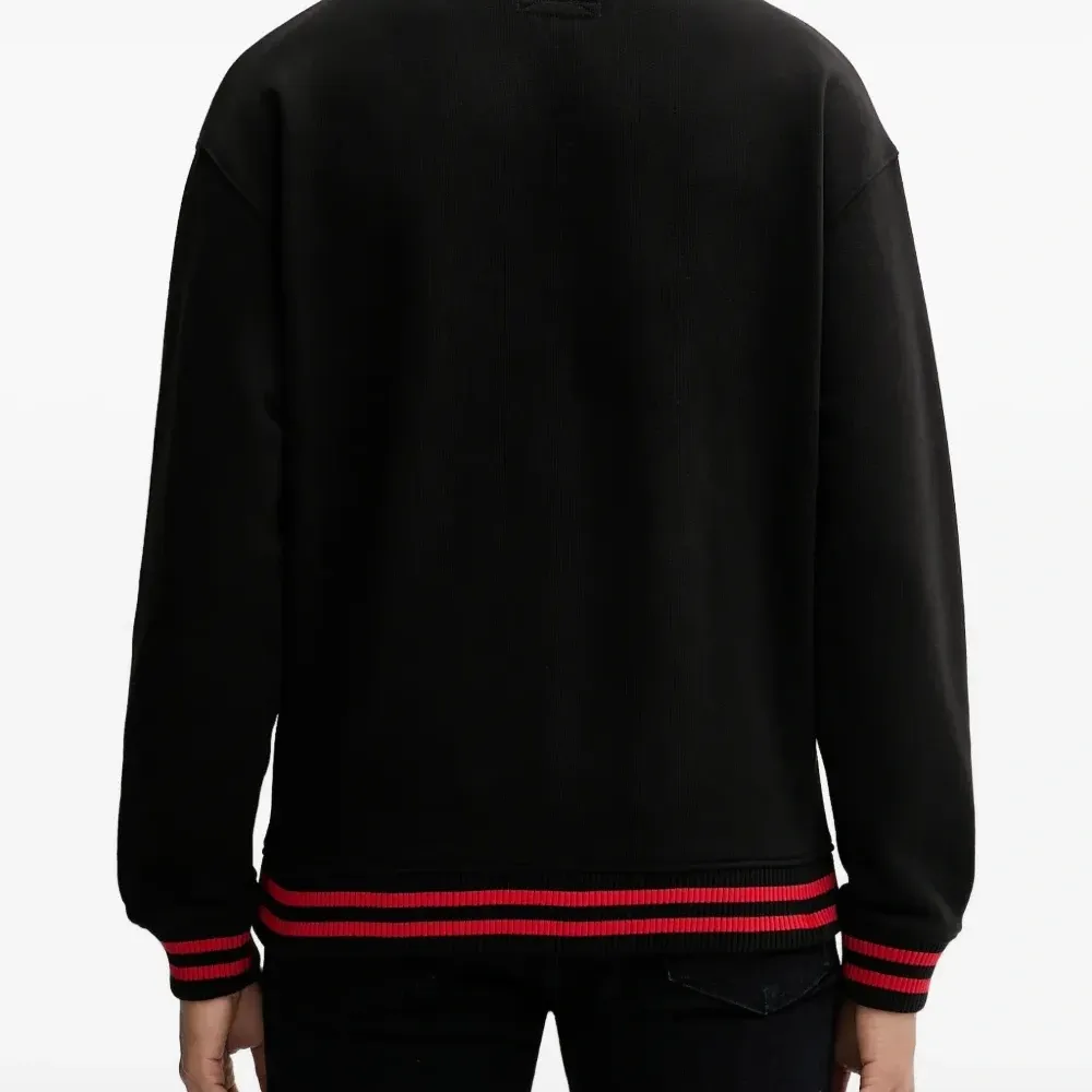 Толстовка с воротником на молнии и вышивкой