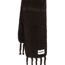 Шерстяной шарф с бахромой