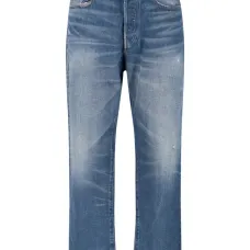 Джинсы с эффектом потертости и нашивкой-логотипом