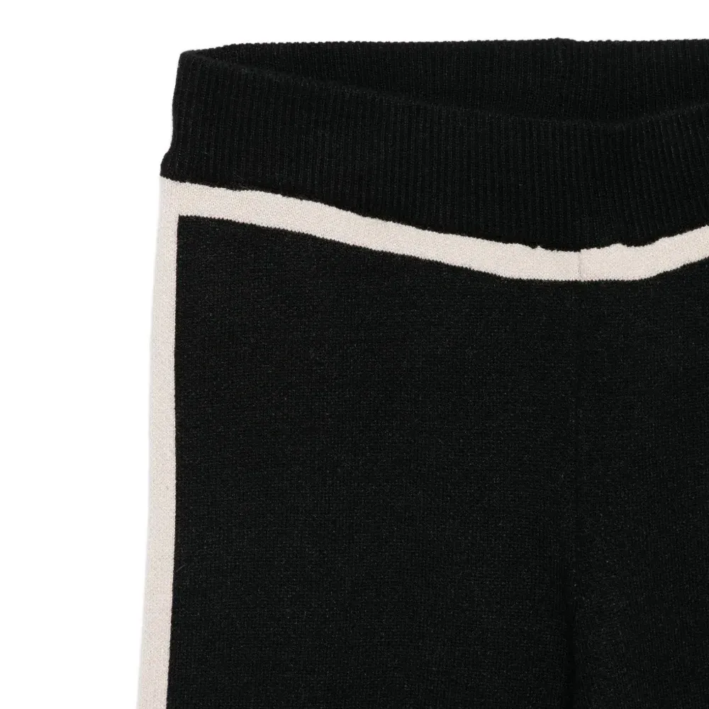 Комплект из топа и брюк с абстрактным узором