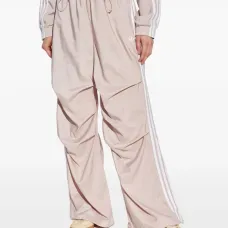 Брюки с полосками