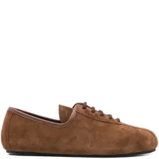 Кроссовки на шнуровке