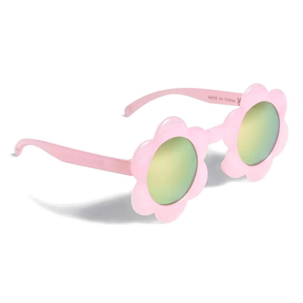 Солнцезащитные очки в ажурной оправе