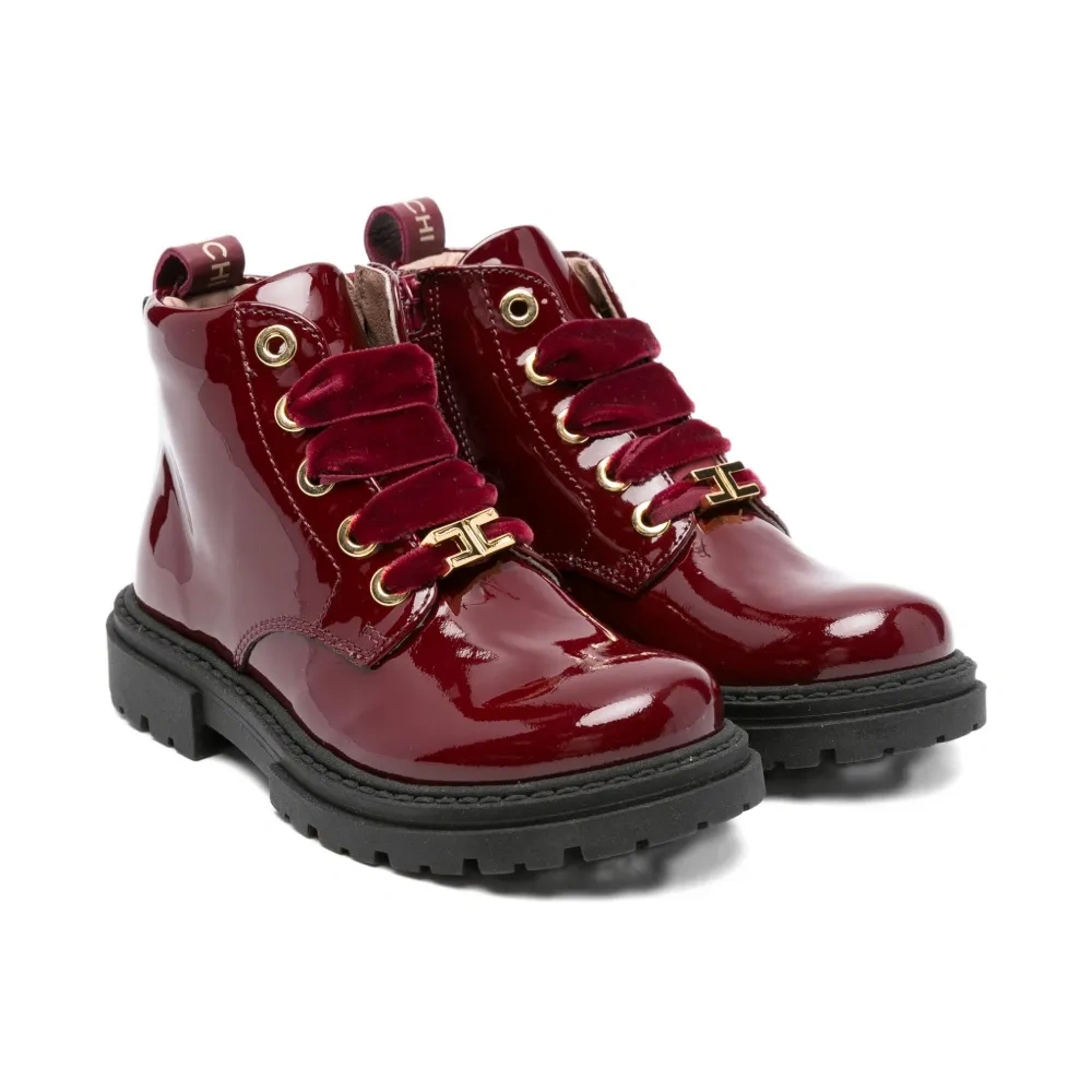 Лакированные ботинки на шнуровке