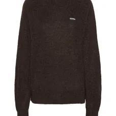 Свитер с круглым вырезом