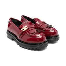 Лакированные лоферы с бахромой