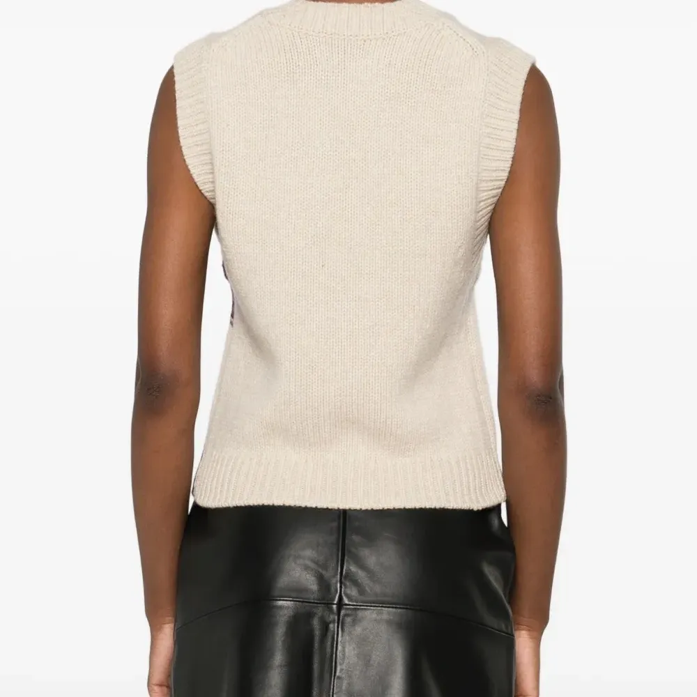 Жилет с цветочным узором