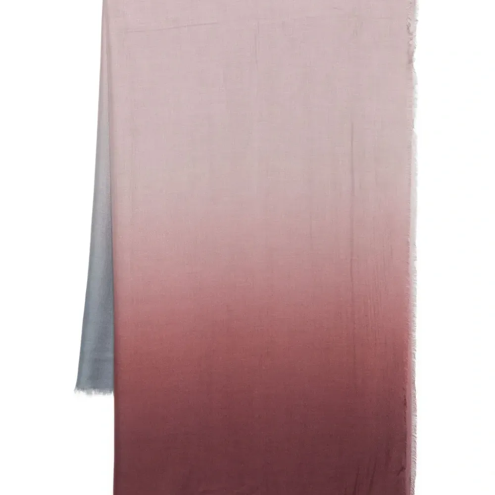 Шарф с эффектом омбре