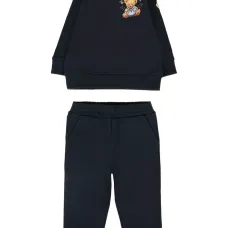 Спортивный костюм Спортивный костюм