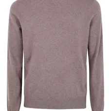 Свитер с круглым вырезом