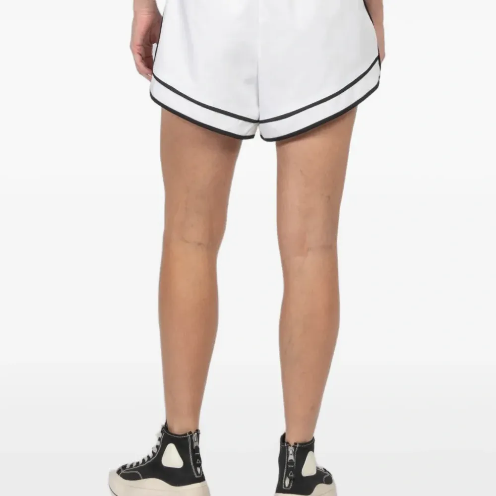 Шорты с контрастной отделкой