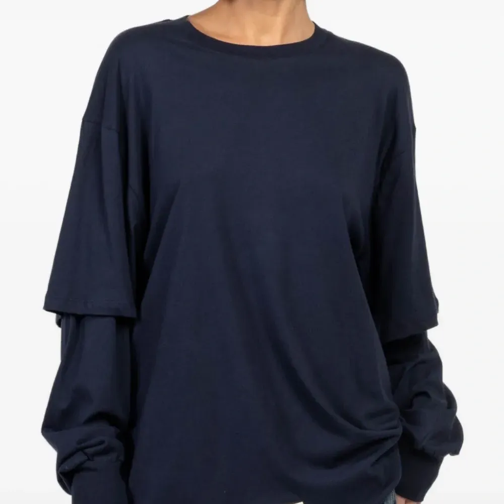 Двухслойный топ с длинными рукавами