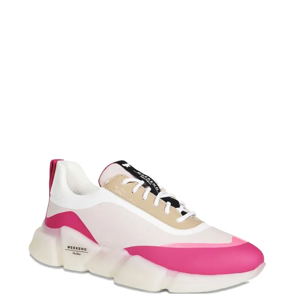 Массивные кроссовки с закругленным носком