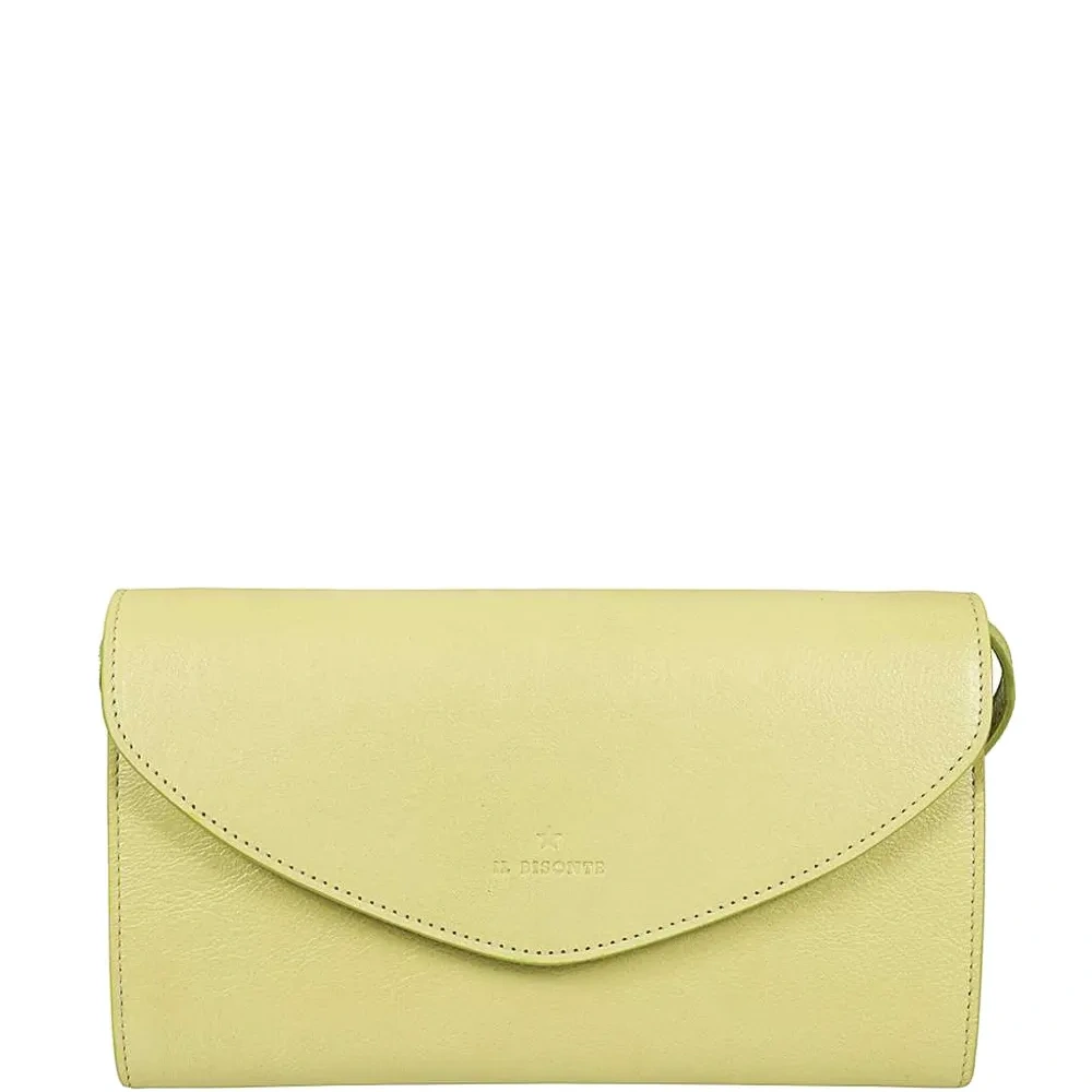 Маленький клатч с клапаном