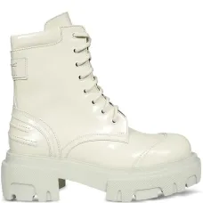 Ботинки на шнуровке Ботинки на шнуровке