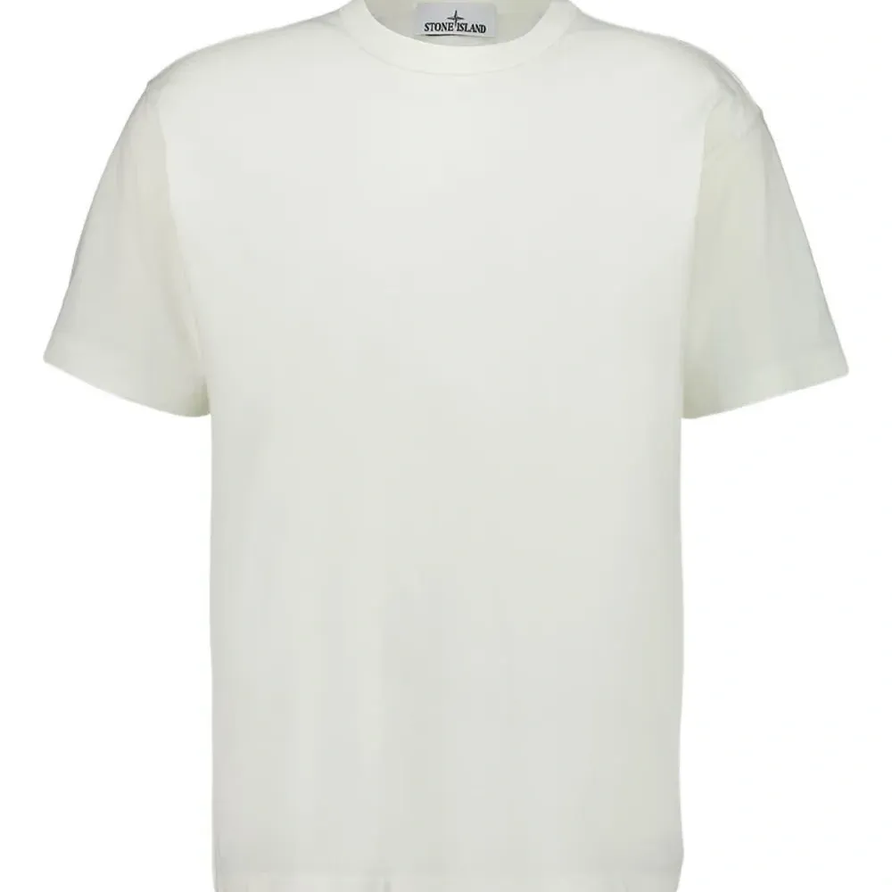 Футболка с круглым вырезом и короткими рукавами